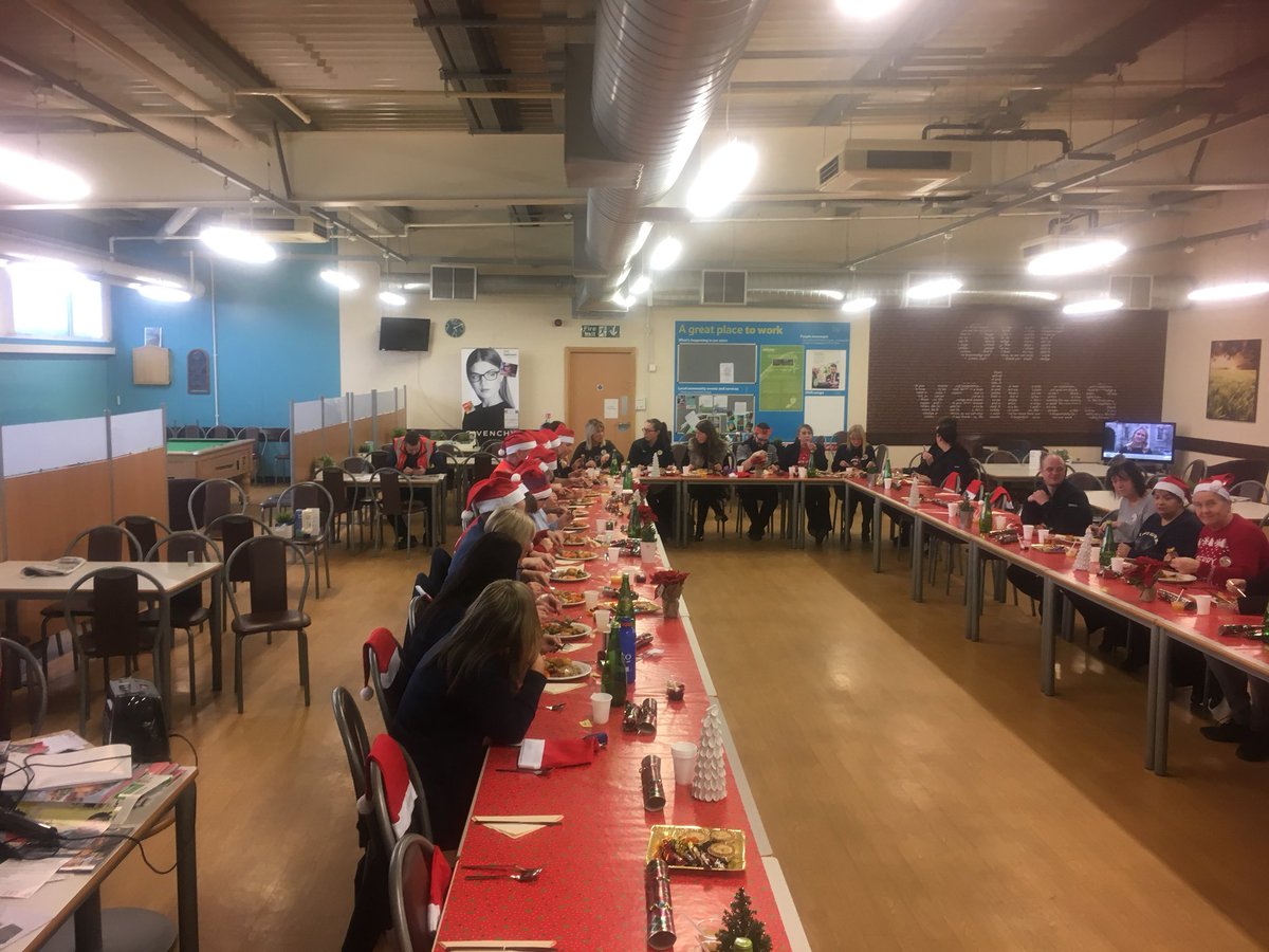 Christmas dinner was a real success in Tesco Walkden today  great day had by all <a href="/Falmeister/">Fallon</a> <a href="/Andrew_Deignan/">Andrew Deignan</a> <a href="/FearnGaynor/">Gaynor Riley</a>