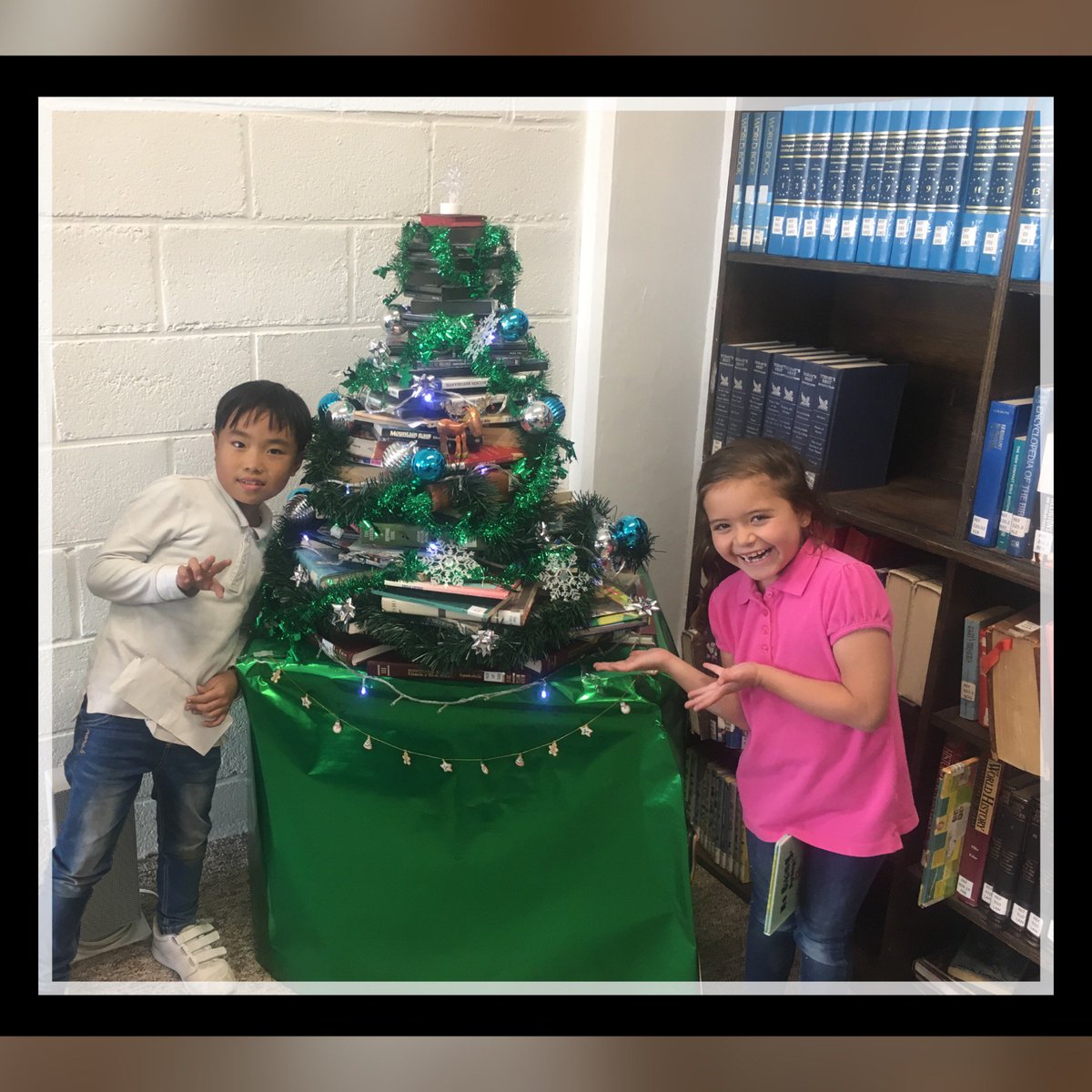 We have a new Christmas Tree 🎄 in the library made with books📚. #nicsholidays  #nicsschool <a href="/nicsschools/">NICS</a> #mcca_mexicocity