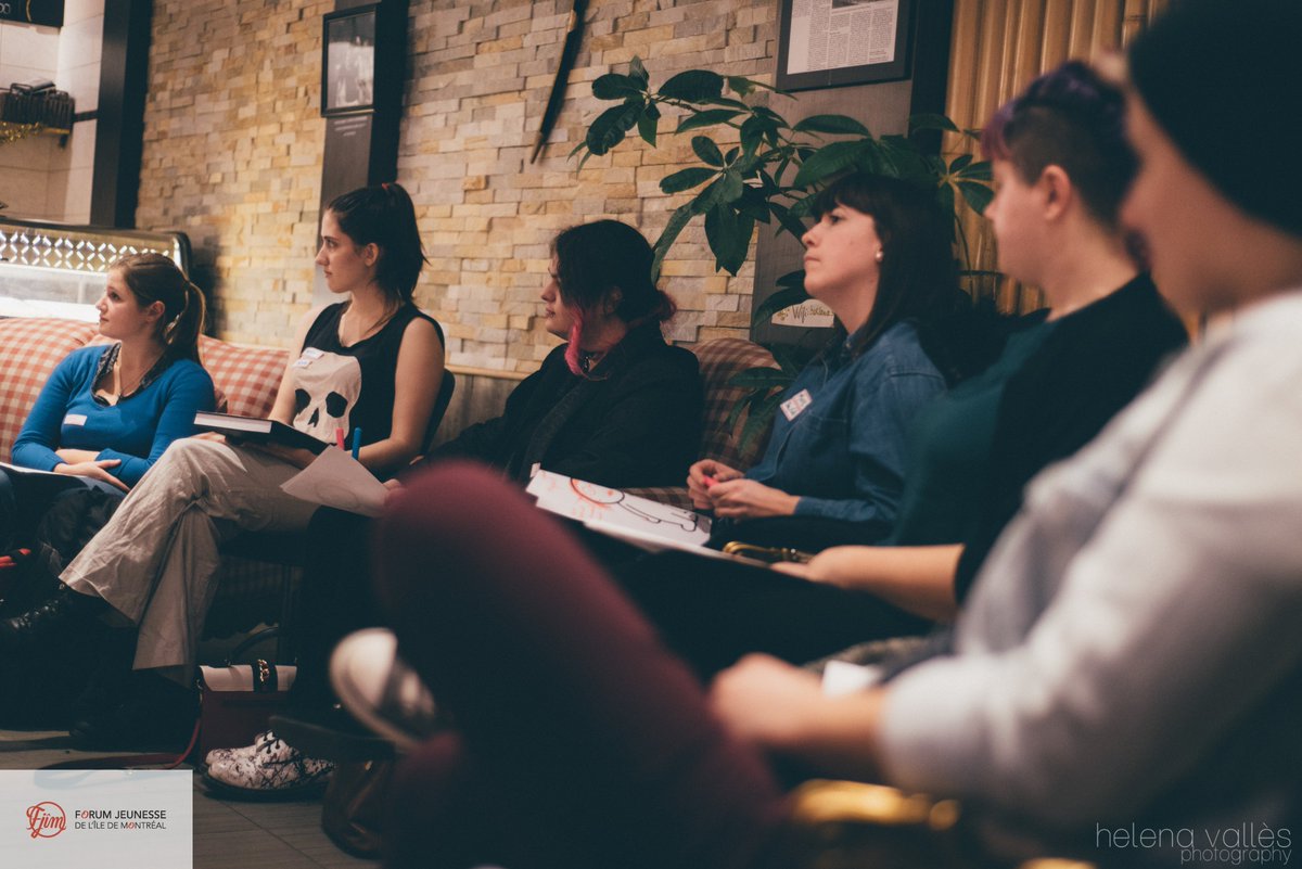 _FJIM_'s tweet photo. #Passonsalaction : donner vie aux rêves de #Jeunesse375Mtl, Eden Gauthier (18 ans) et The Rewts Team ont lancé Bi-Bi Weekly, une série d’événements qui permettront d’apporter plus de représentation à la communauté Bi/Pan/Poly. Retour en images 📷: https://t.co/0P1m3ryAY1 https://t.co/XWPtj9DIJB
