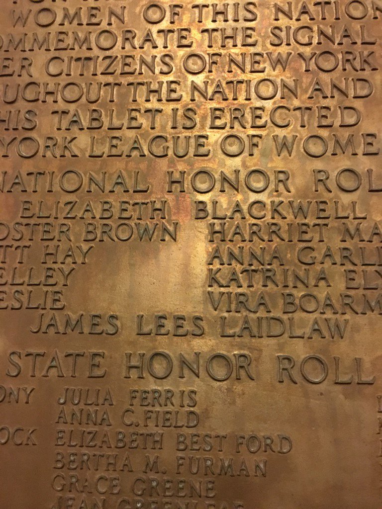 Tribute to great women of NYS at capitol in Albany. Our own Elizabeth Blackwell front &amp; center. ❤️HWS