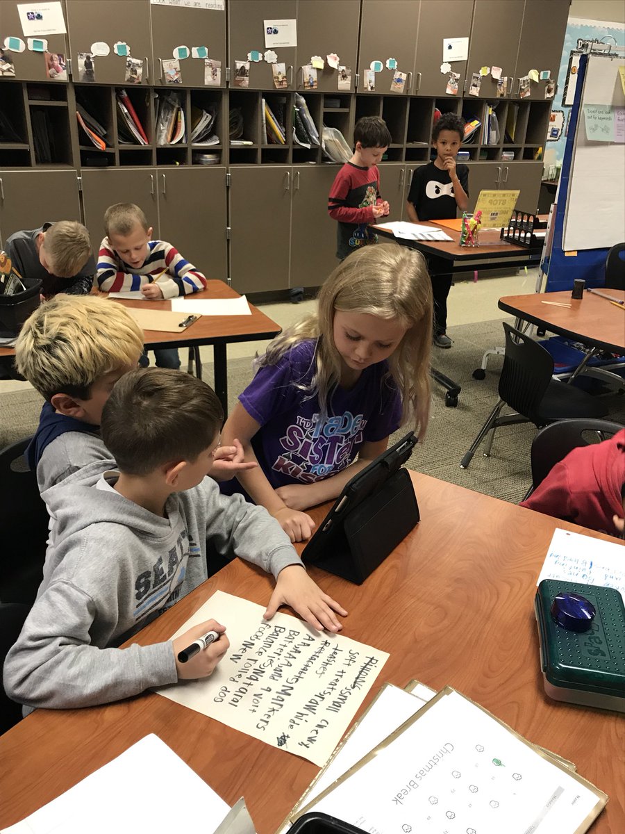 Mrs_Zigler's tweet photo. Friends hard at work on their PBL projects #throwkindnessaround #PRE1718 https://t.co/c9Dxv9TEQk