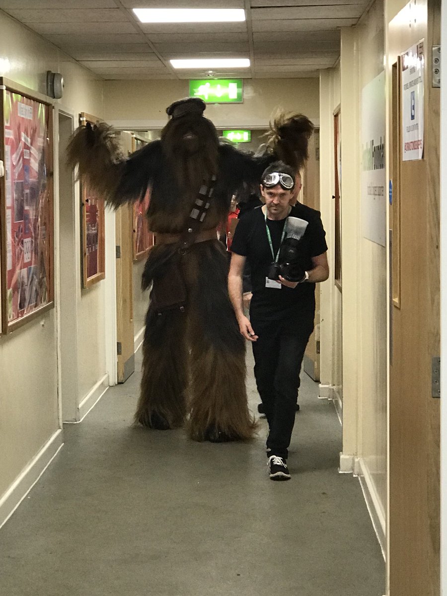 ODAcommunity's tweet image. What an amazing day with
#premiereeventsuk visiting to hand out golden tickets @OrmistonDenes