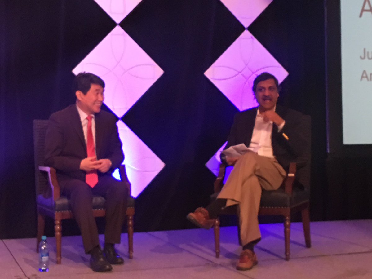 4th Industrial revolution: Mass customization.  Radical changes in education! #edXGlobalForum <a href="/ugalileo_edu/">Universidad Galileo</a>