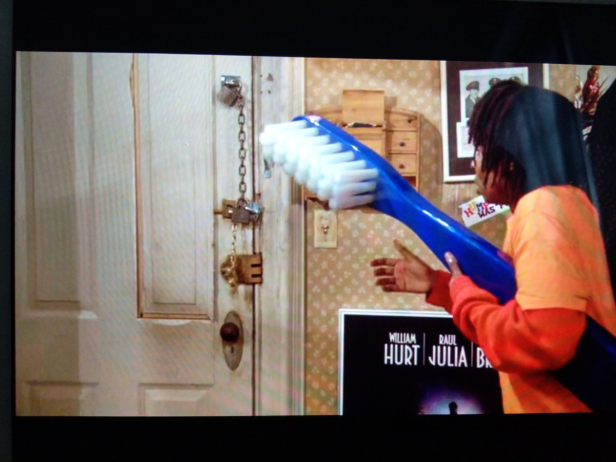 polygnome's tweet photo. How have i never seen jumpin Jack flash before? #youngcarolkane #youngwhoopigoldberg #continence #kenanthompson #espionagemovie? https://t.co/0fIm1vNXQv