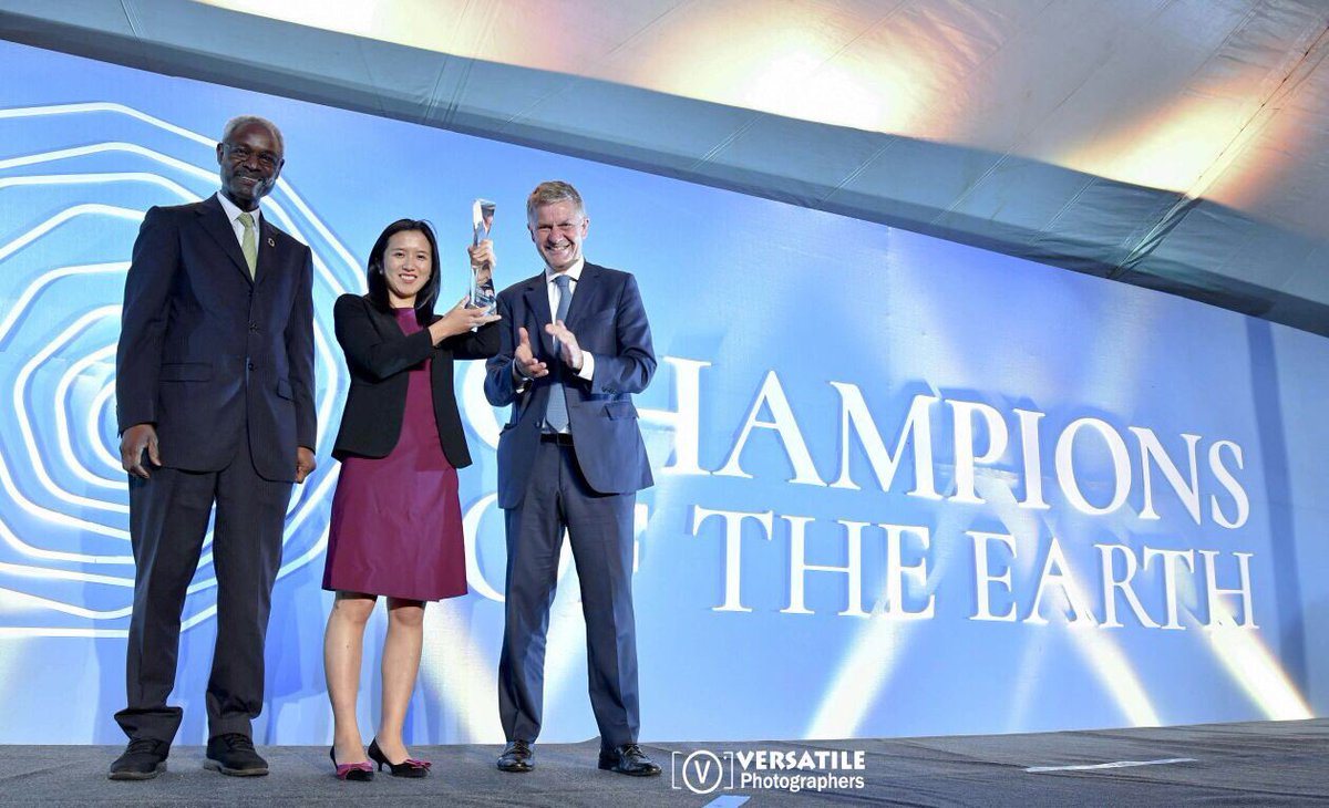 Versatilepics's tweet photo. Congratulations to world’s largest smart bike @Mobike for the #ChampionsOfTheEarth Award #LetsMobike and protect our environment  #Beatpollution #VersatileAdventures #VersatileSchool @UNEP @MoSoundEvents @JudyWakhungu https://t.co/0ESOSDb98w
