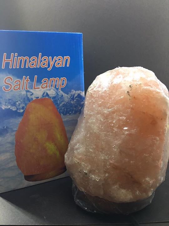 crystalsandgold's tweet photo. HIMALAYAN SALT LAMP https://t.co/KaEgwkNTjw
