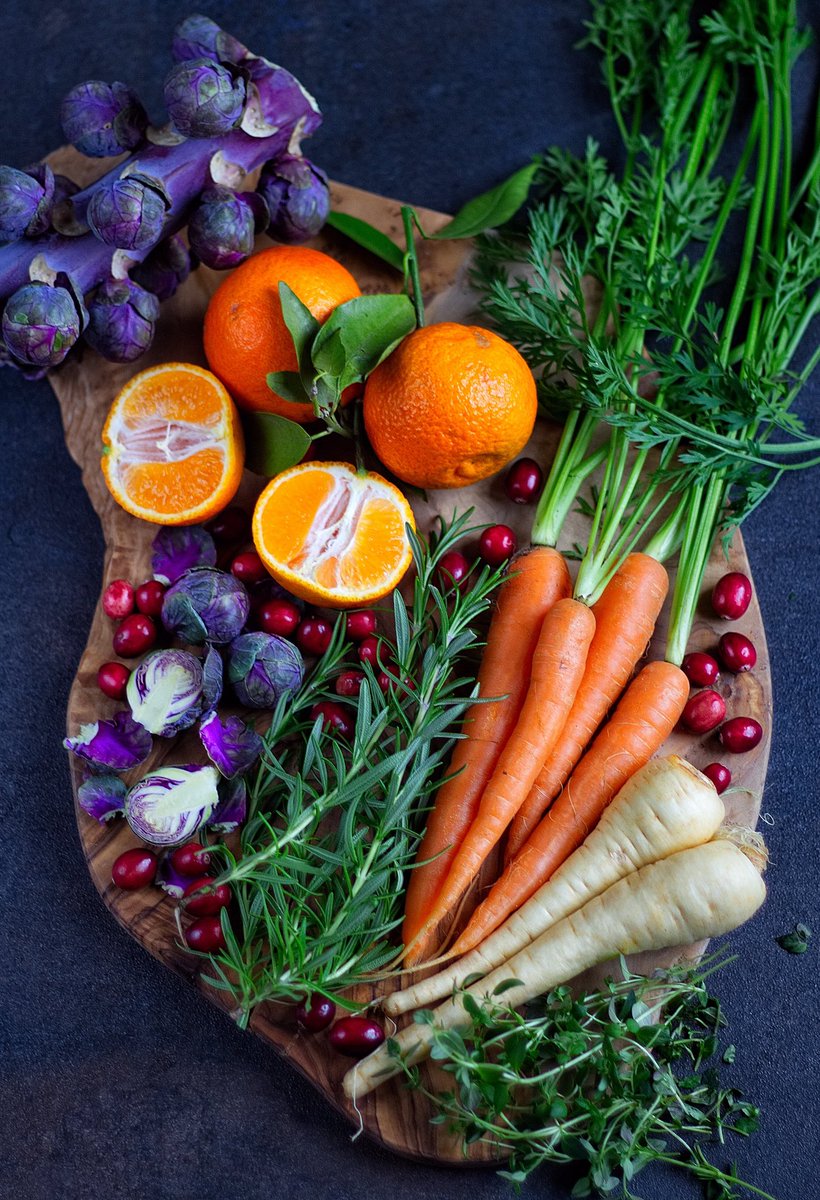 I finally felt the Christmas spirit today 🎄 so I decided to go shopping and start creating my Christmas recipes to share with you! 

These are some of the ingredients I bought and don’t they just look AMAZING 🌈😍