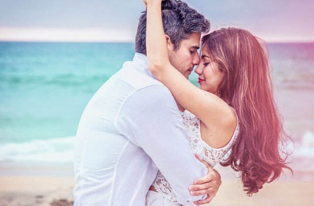 cor_sbt's tweet photo. @NovelasDaTardee @mffraga @tardedeamor @NovelasSBT2 @SBT_Novelas é tão difícil ouvir os noveleiros? Apenas queremos que devolva a terceira faixa com duas inéditas e uma reprise! https://t.co/oxoZcvfbAT