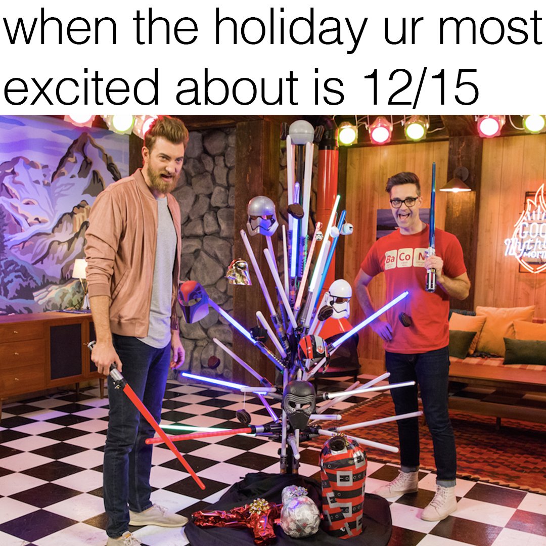 YouTube's tweet image. On today’s #GMM, watch @RhettandLink answer the burning question, “Will It Christmas Tree?” goo.gl/qBEBXA