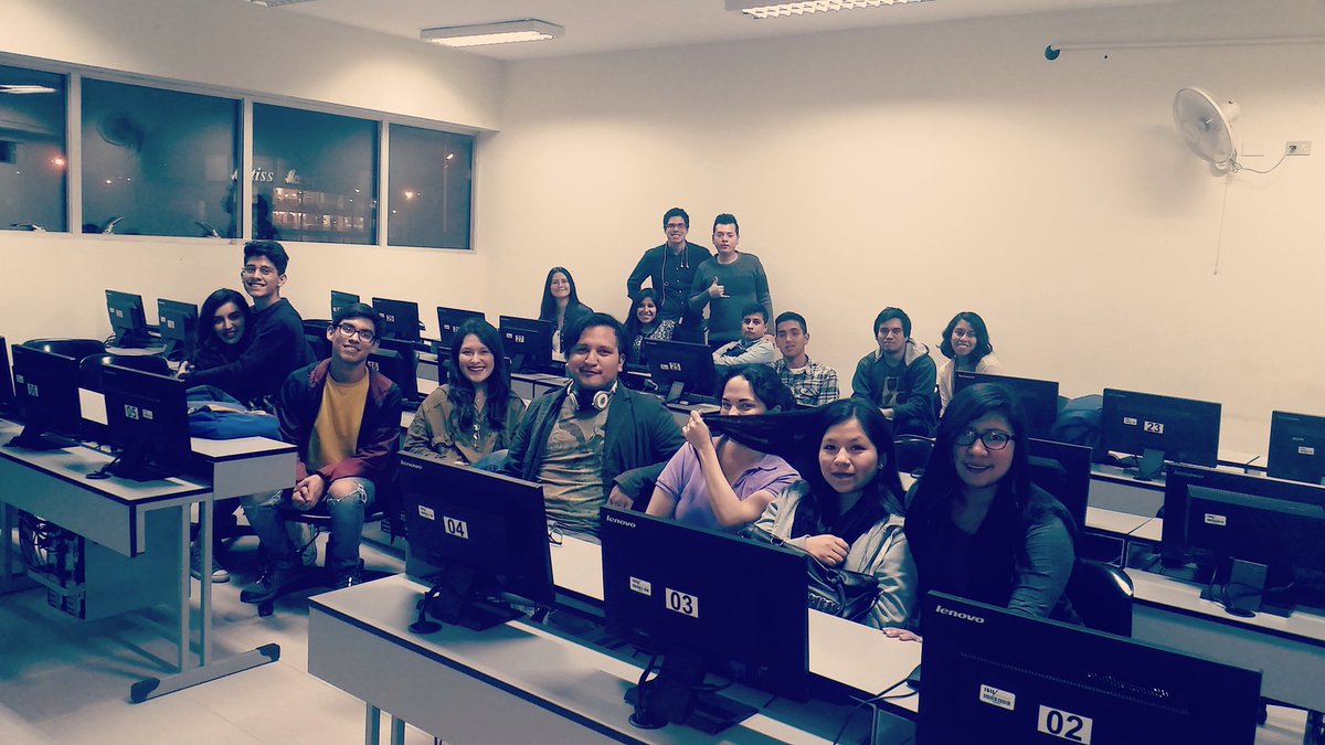 renezp's tweet photo. Fin de ciclo. Cerrando una gran etapa con este buen grupo de futuros comunicadores. Muchas gracias por estos años, @isil_pe #ISIL. Ahora vienen nuevos retos. 💪 https://t.co/mNYjW6gME7