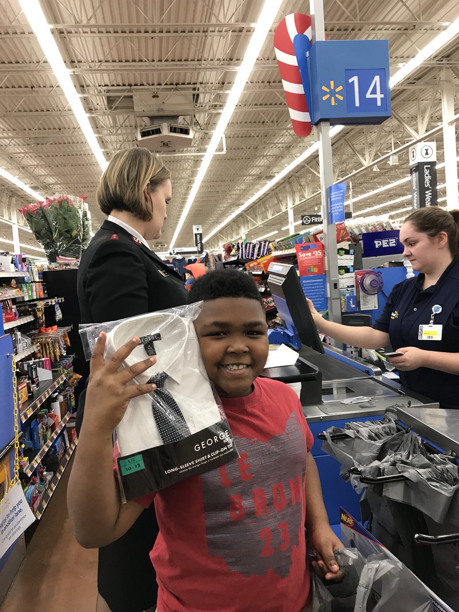 LtcDanJ's tweet photo. Big thanks to the @Walmart team for helping out the @EchelonSTL and @SalArmySTL shopping spree for local children. https://t.co/S4QJBqO9lw