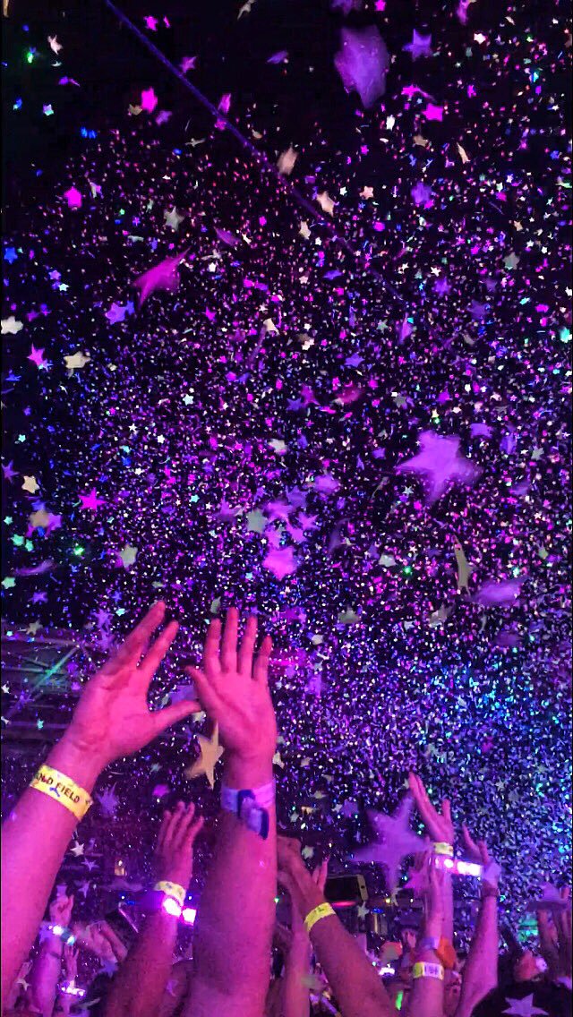 ColdplayAustral's tweet image. Today 1 year ago Coldplay played their first AHFOD tour shown in Australia at Brisbane. #coldplaybrisbane