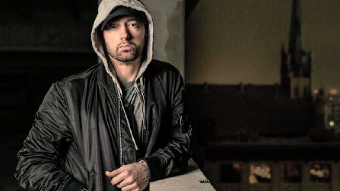 HeadlinerHub's tweet photo. The new @Eminem album #REVIVAL has some epic collaborations - we can’t wait to hear it on December 15th! #ShadyBack 👊🎵 https://t.co/0LrbzgmXMq