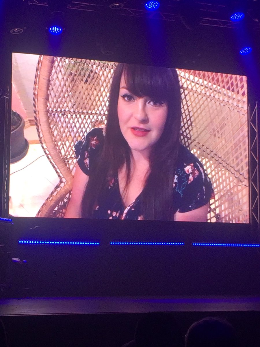 Next up is Best Vocalist 🎤 ... the award goes to <a href="/TashaBaxter/">Tasha Baxter</a> who sends her love from South Africa 💕 👏🏻 huge congrats! 

Watch live: live.breakbeat.co.uk