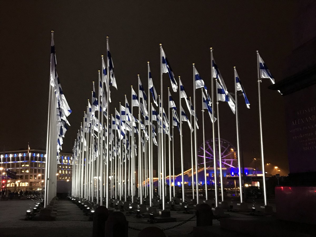 Taisku1's tweet photo. Eläköön ja Onnea Suomi ja suomalaiset #suomi100 https://t.co/TIsDa5Jp1M