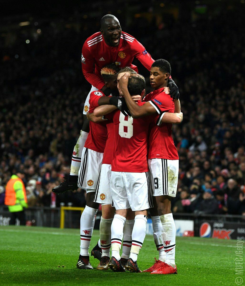 Premier League tweet media