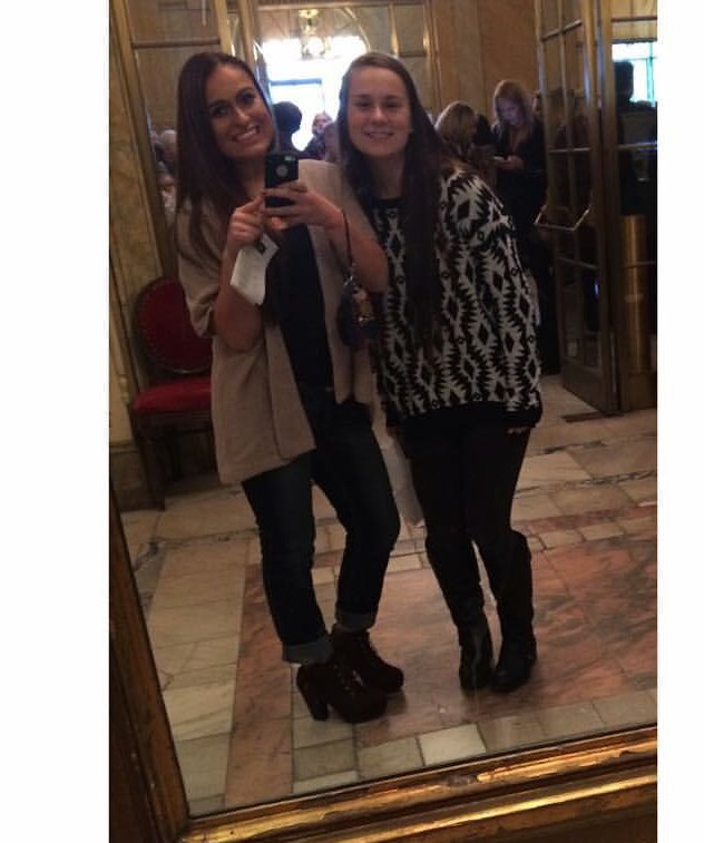 sheamc25's tweet photo. HAPPY 18th BIRTHDAY SHANNON 🎈😘🎂🎉 @_shannondesousa https://t.co/p9fZp7XX09