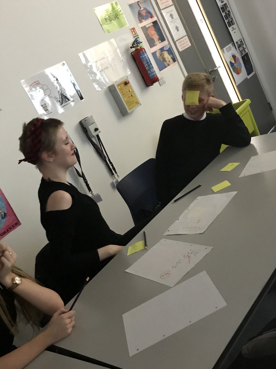Belmont_PEdept's tweet photo. Miss Neilโs S2 HWB class learning about hearing impairment #communication #communitydiversity #HWB https://t.co/lXcJS6NZuD