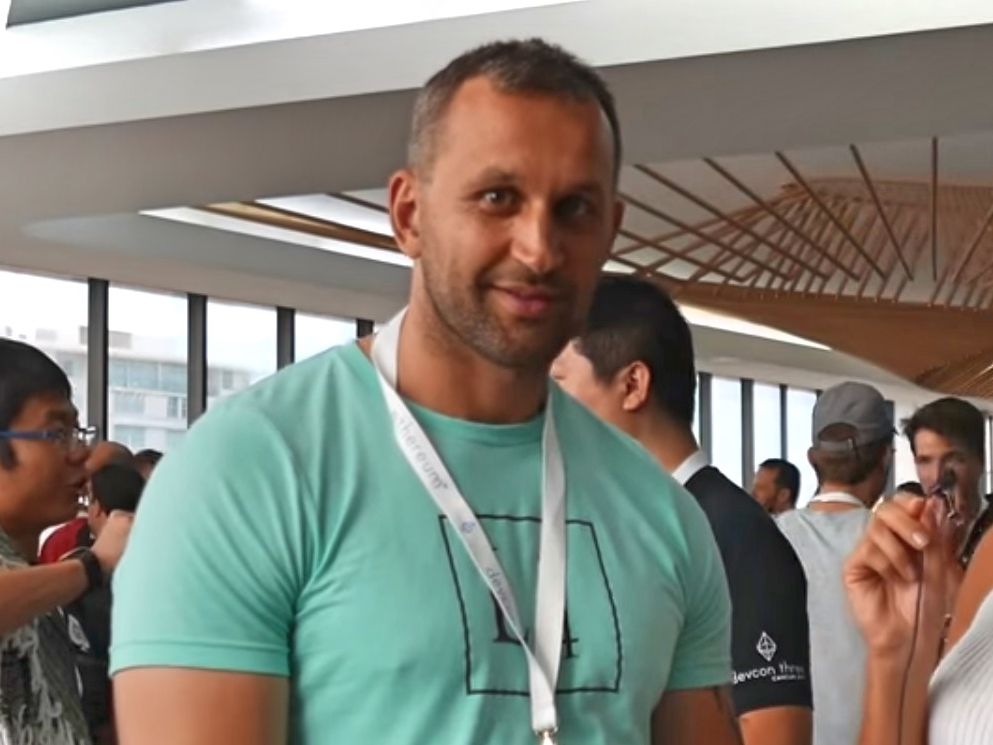 CantechLetter's tweet image. Dmitry Buterin says his ethereum founder son Vitalek was into Excel spreadsheets at the age of three: buff.ly/2kq2ziA #Ethereum #ether