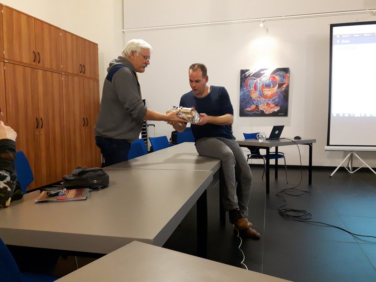 JoomlaHveen's tweet photo. Hartelijk dank @rdmedia_org voor een boeiende avond! #joomla https://t.co/NdZ6VARiZU