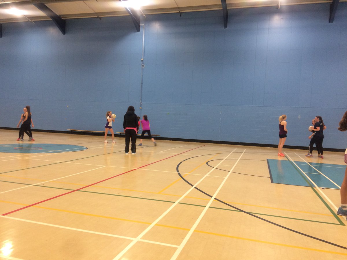 leylandexcel's tweet image. 💙💗💙Our diamonds and rubies working hard at training #pushingyourlimits #commitment #netballgoals #dedication