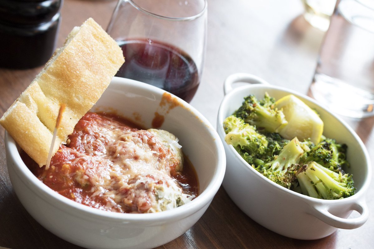 NYCFoodMuse's tweet photo. Lunch meetings @MEATBALLERS #meatballshop #Lunchtime #meetings https://t.co/zLl5yimba4