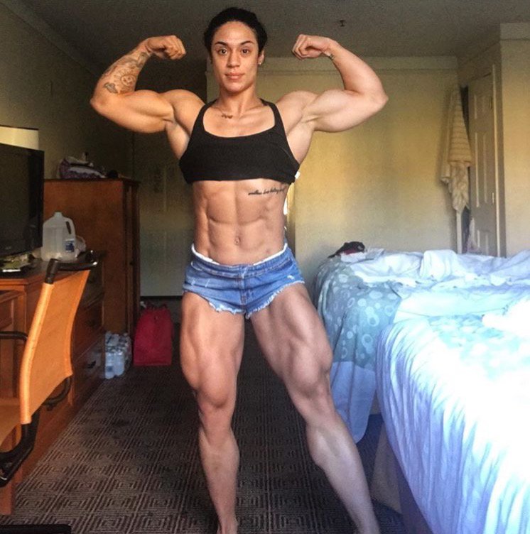 GirlsInTheGym tweet media