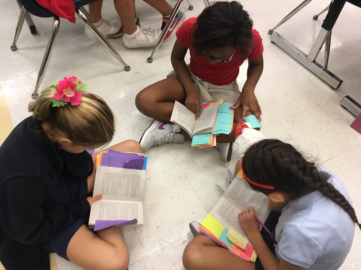 brenda_akers17's tweet photo. A teacher sent this pic to me labeled: #HappeningNow #PartnerReading #Annotating AND #AccountableTalk
Great job @kidteacher11 #CheckingAllTheBoxes @OsceolaMagnet https://t.co/xvH6blQpNa