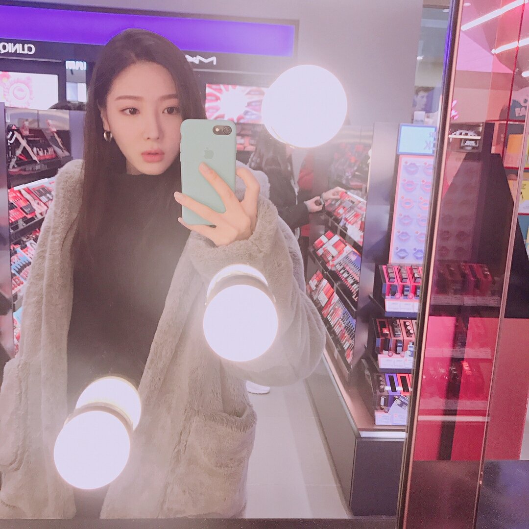 fansTwoXMexico's tweet photo. [IG] 
actualización de Eun con una amiga  ...
#TWOX #Doubling https://t.co/R0Dy0ITGkO