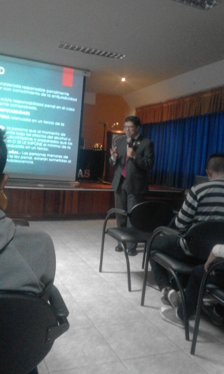 MiliCR2's tweet photo. panel-foro académico con la temática técnicas periodisticas información judicial y penal #JudiCom @e_unach @Unach_ec con el ponente Diego Andrade. https://t.co/Rjovj1aPII