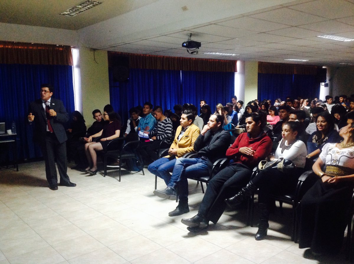 e_unach's tweet photo. El Dr. Diego Andrade, en representación de la Fiscalía Provincial de Chimborazo, presentó nociones básicas del proceso penal en Ecuador, en la primera parte del Panel-Foro "Técnicas Periodísticas en Información Judicial-Penal" #JuDiCom https://t.co/6m4dGTQPXf