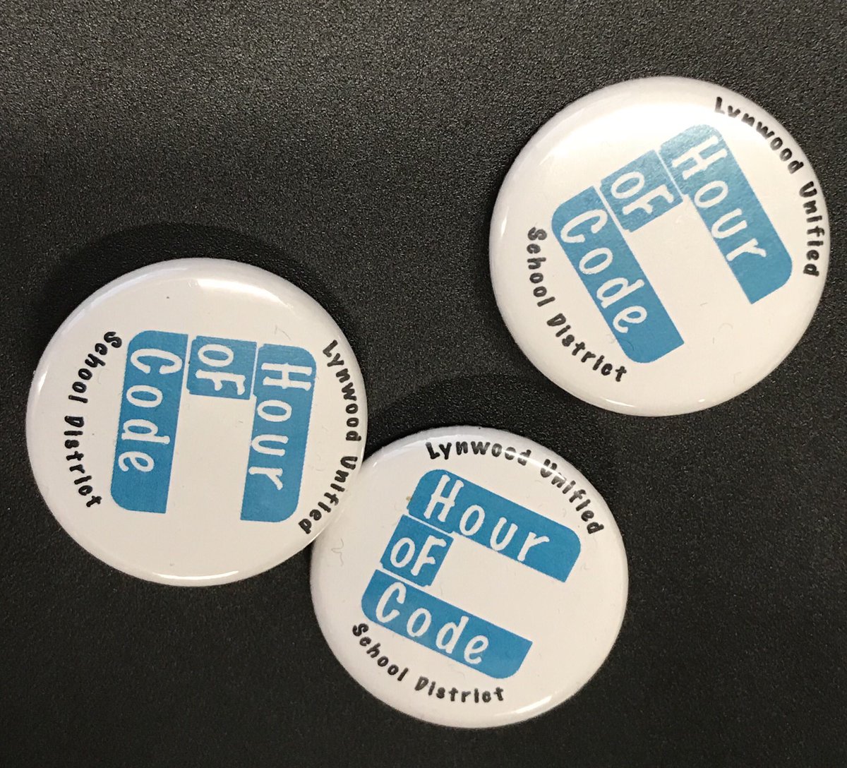 kab_graham's tweet photo. @LynwoodSchools #HourofCode in full swing as #kindercancode during #CSEdWeek #lynwoodcodes #csforall https://t.co/ypeGw6gQt0