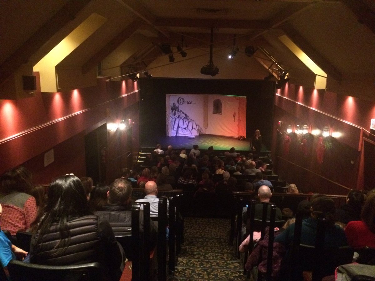 LActresse's tweet photo. The time we performed our #WakeUpSleepingBeauty #show to a #fullhouse with @theatre_live @HVTheatre! #Theatre #Acting #PerformingArts #Audience #ThisTimeLastYear #TimeFliesWhenYouHaveFun #Hudson #Montreal #Quebec https://t.co/q9V2enWUZ1