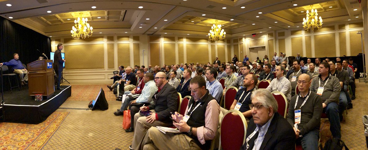 alyseokumura's tweet image. Packed house!! @patrickrogersca sharing the @Cohesity story &amp;amp; how we’re solving #secondarydata to #GartnerDC attendees #cohesityevents