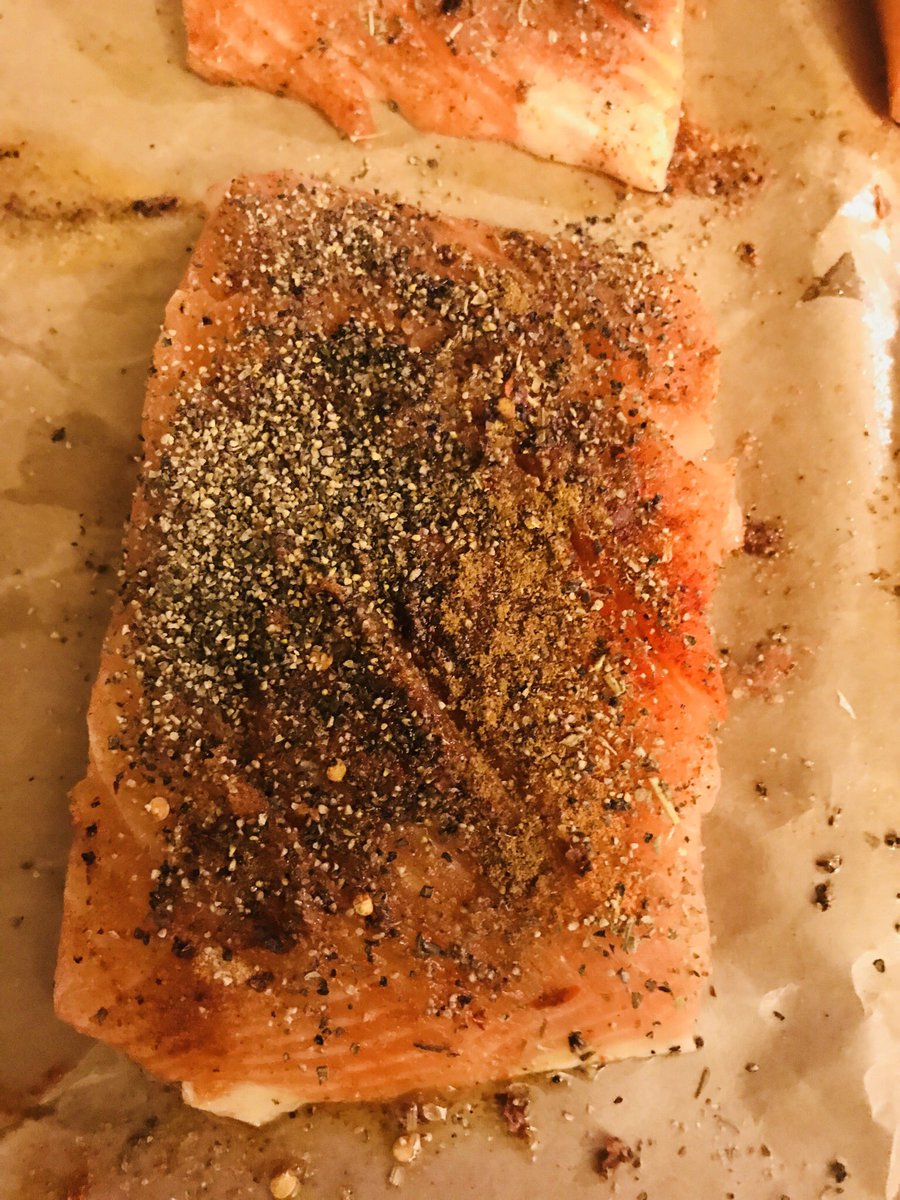 jetsongospel's tweet photo. Back on the @LodgeCastIron #Cooking #dinner #thechefinme https://t.co/QaiIiiWuP1