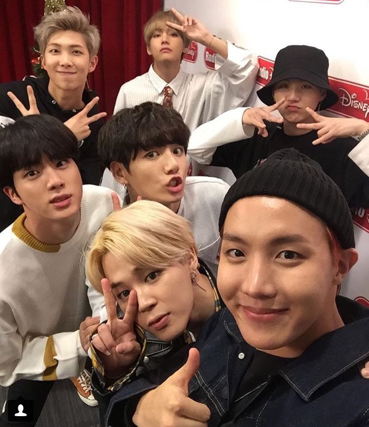 Bulletproof_SG's tweet photo. 📷 Radio Disney posted a photo of BTS on their Instagram 
#방탄소년단 @BTS_twt https://t.co/ThwqgtGDcs