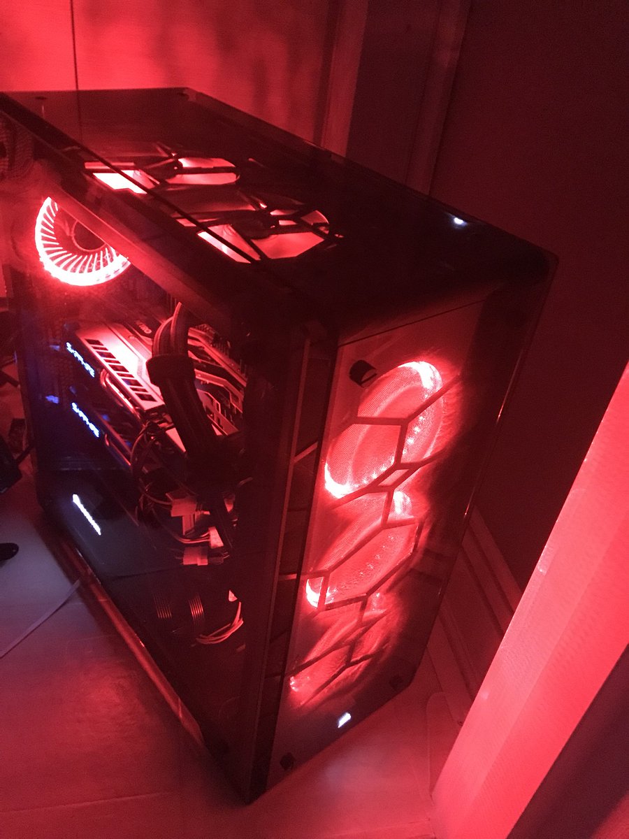 BlockchainTokyo's tweet image. 弊社では、全て自己資本による資金のみで、大手のような株主の影響を一切受けないオーナー株主の企業です！

全て自己資本による研究開発を行っております。

AIやブロックチェーンの技術開発に助成金を今現時点では、一切、申請をしておりません。