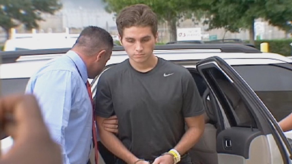 Face-eating suspect Austin Harrouff intends to mount insanity defense bit.ly/2AUX8yV https://t.co/Vk1jN0AURB