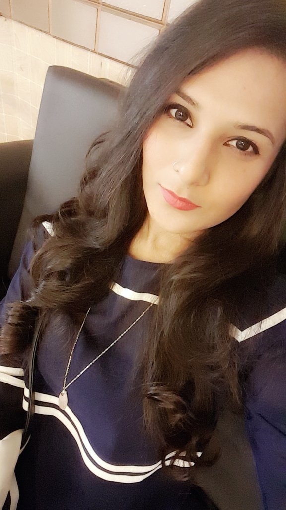 highoncoffeee's tweet photo. Chilling at #ARYStudio 

@arydigitalasia @ary https://t.co/P42MjW7jQn