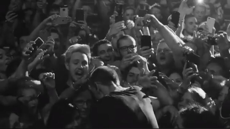 WakeToMyDream's tweet image. I'm#OneStepCloser,I'm #CrawlingInMySkin,Using #SharpEdges yet Once Again,#NobodyCanSaveMe Except MAYBE Me,For #OneMoreLight it seems I'll Be