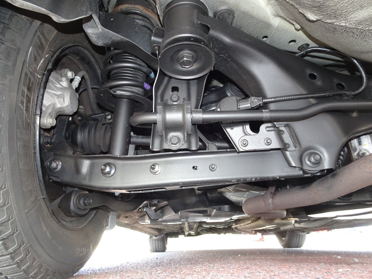 マリオ髙野 Brz Gt300 シリーズチャンピオンまっしぐら A Twitter そろそろ融雪剤でクルマの下回り が塩漬けになるシーズンなので 先日 岐阜県中津川市にある行きつけのスバル販売店で 洗浄 錆止め塗装 を塗ってもらいました 合体くん もこれで安心