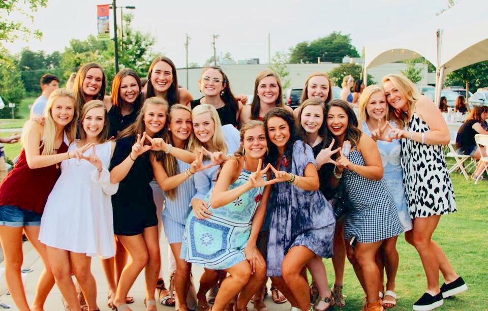Happy #AOTuesday!! Wishing our sisters good luck on finals! 💚