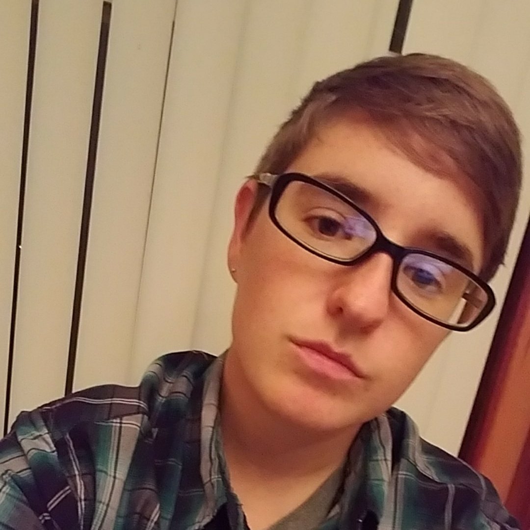 ForDraBi's tweet image. Was painfully aware of how outdated my profile pic was. #NewProfilePic #Feelinglikeme #randomsnapchatpic