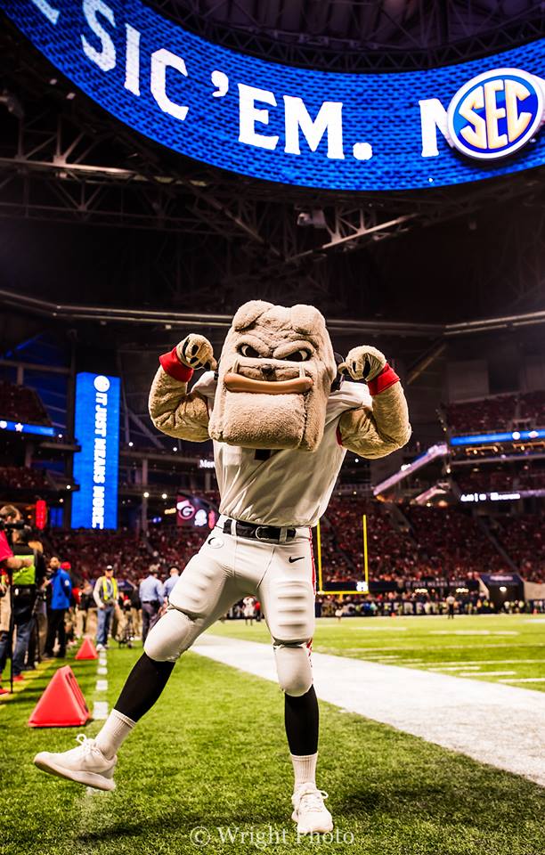 BassinDawg's tweet photo. @notthefakeSVP @CFBPlayoff @ATT Watching the #Dawgs march to Pasadena...and hopefully back to Atlanta! #CFBATTcontest

#GoDawgs https://t.co/8IcrNlDzXE