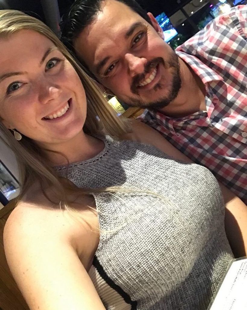 samdiaz's tweet photo. Date night with my girls #NotATypo #LuckyMe #WeBeThriving #ThriveLikeSam https://t.co/pNPlNE9YcN https://t.co/ipi21RCbg3