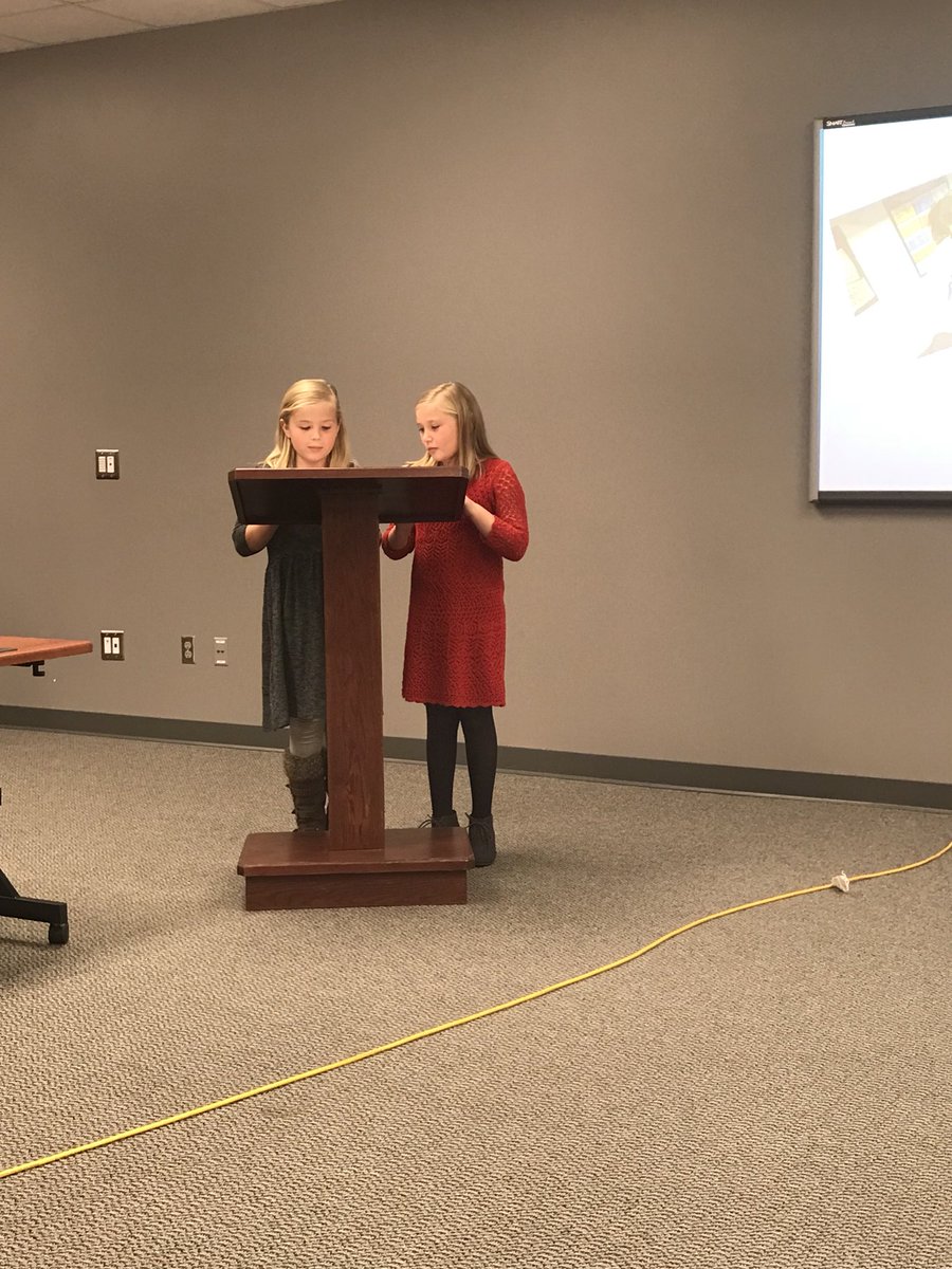 DrMattTeeter's tweet photo. Wonderful presentation from @WOHETIGERS tonight about ensuring learning through engagement at @willardschools BOE Study Session. Love the learning! 👍☺️#WPSlearnwell https://t.co/m0Q35LpbhA