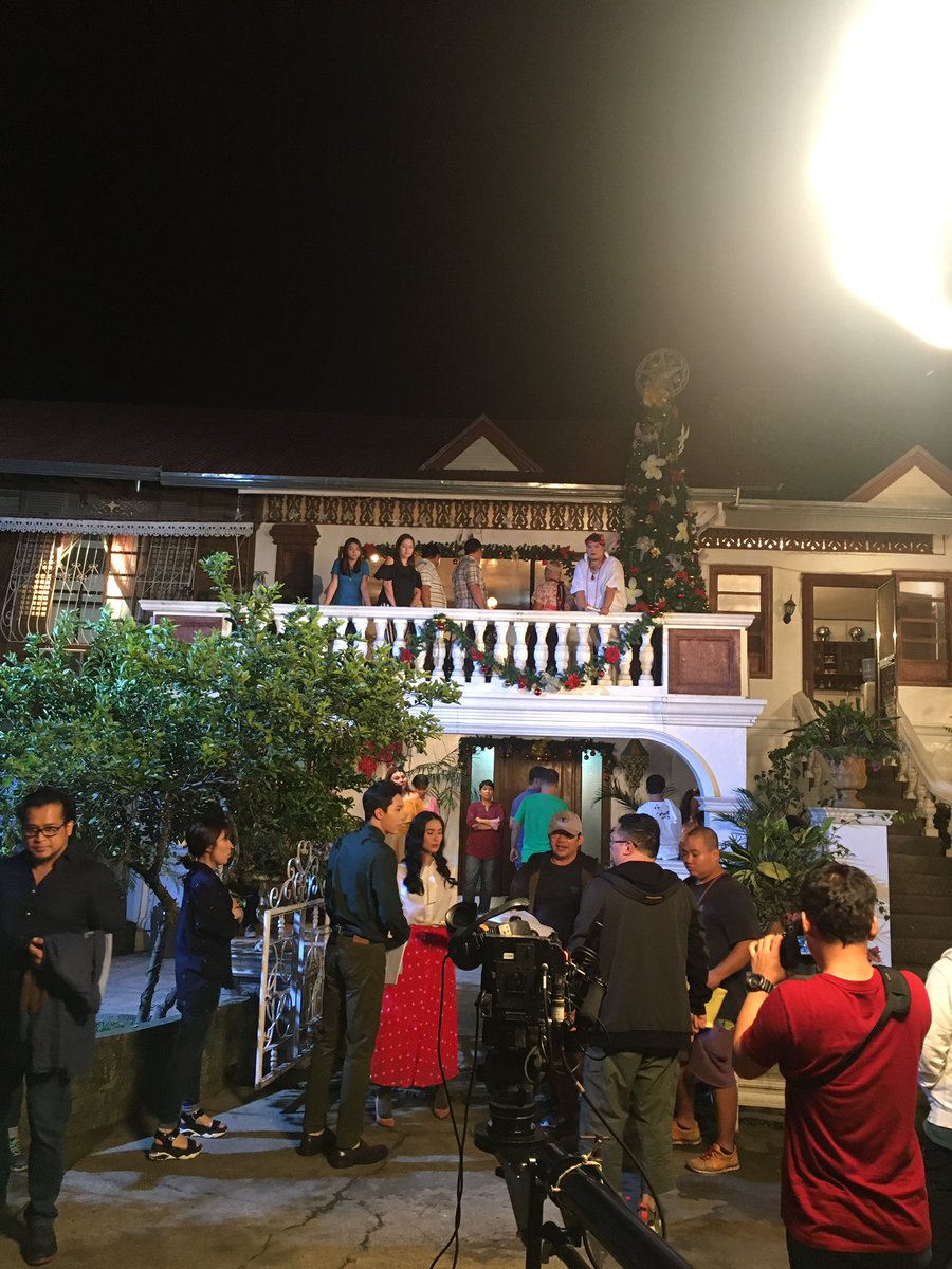 iriskimhj's tweet photo. 필리핀드라마 MyKoreanJagiya촬영장에서 다같이 본방사수💗
#Philippines #MyKoreanJagiya #GMAdrama #kimhyejin #ryusangwook #AndyRyu #Alexanderlee #HeartEvangelista https://t.co/h51TgLEFJA