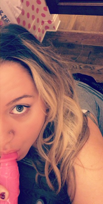 I got off in the dressing room today. Cum see all the sexy fun I had! $50/today only! https://t.co/R