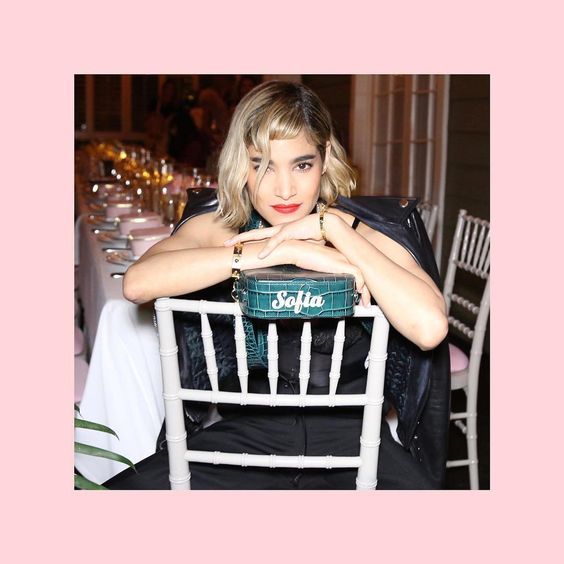 BangstyleTweets's tweet image. Name a better duo than #microbangs and a #power brow... Ready, set #go! buff.ly/2iAdUMI