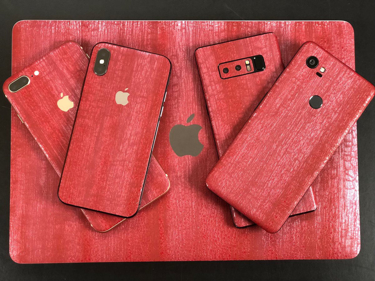 DetroitBORG's tweet photo. Unifying the fleet. I’m a little obsessed with Red Dragon right now.  @dbrand https://t.co/seG1UxjepJ